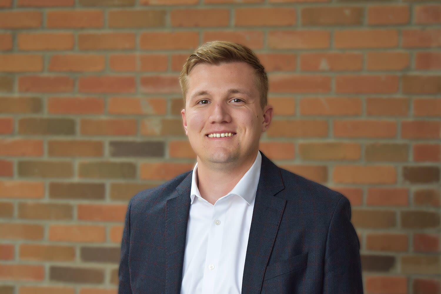 Henry Hardy headshot.