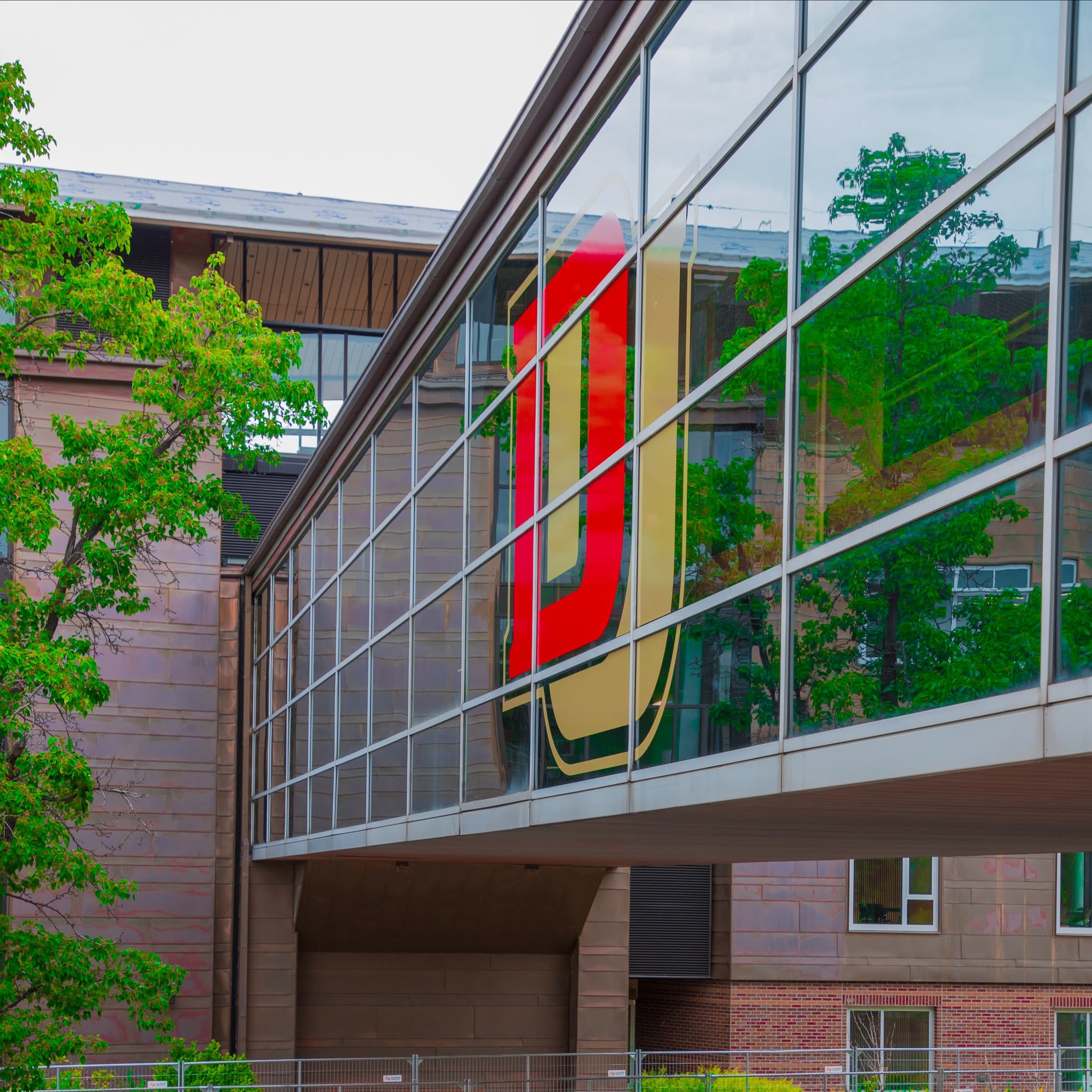 DU bridge between driscoll commons and community commons